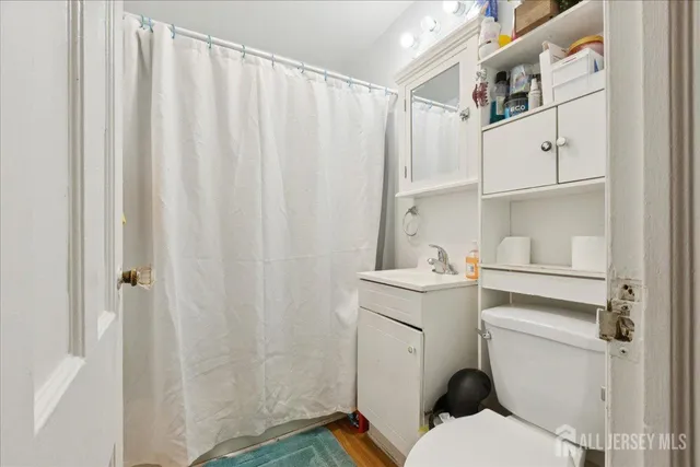 $318,500 | 184 Lawrence Street, New Brunswick, NJ 08901