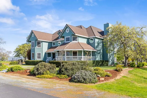 $849,000 | 5699 Arbolada Drive, La Grange, CA 95329