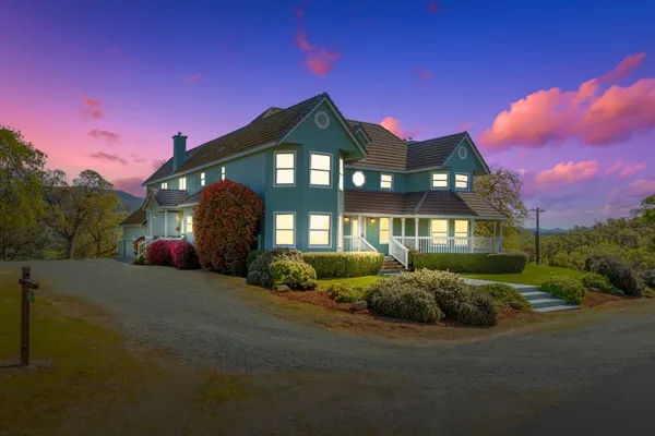 $849,000 | 5699 Arbolada Drive, La Grange, CA 95329