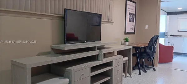 $1,500 | 6761 Branch Street, Unit 1, Hollywood, FL 33024