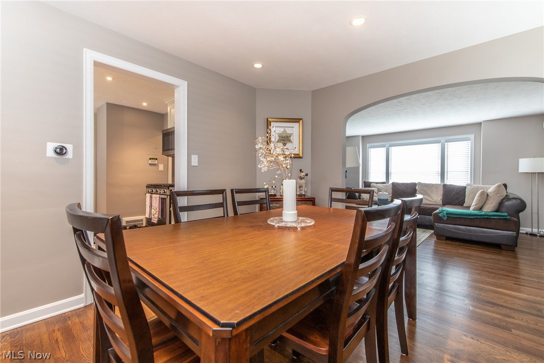 2220 Cranston Road Cleveland, OH 44118 - Photo 7 of 30