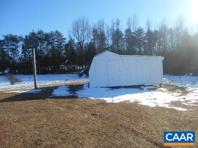 3232 Briery Road Keysville, VA 23947 - Photo 7 of 32 a view of backyard with green space