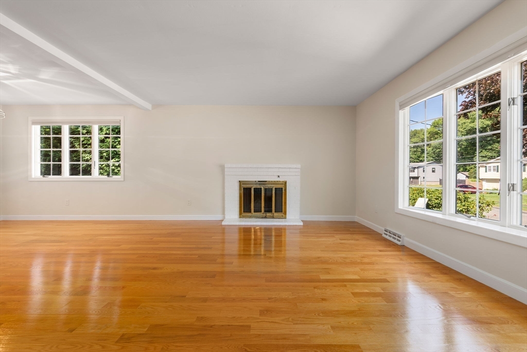 114 Albemarle Road Norwood, MA 02062 - Photo 16 of 42