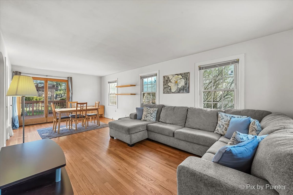 375 South Edison Avenue Elgin, IL 60123 - Photo 12 of 33