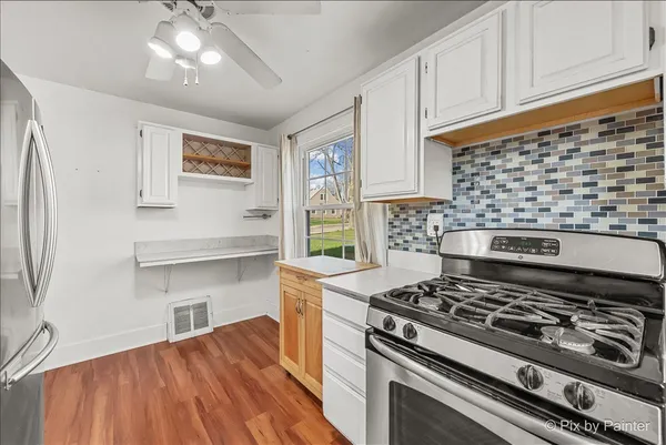 $309,900 | 375 South Edison Avenue, Elgin, IL 60123