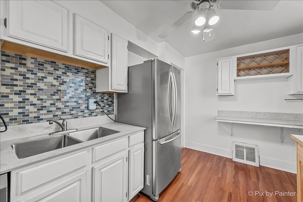 375 South Edison Avenue Elgin, IL 60123 - Photo 19 of 33