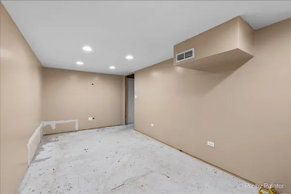 $309,900 | 375 South Edison Avenue, Elgin, IL 60123