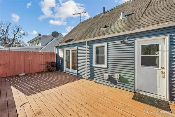 $309,900 | 375 South Edison Avenue, Elgin, IL 60123