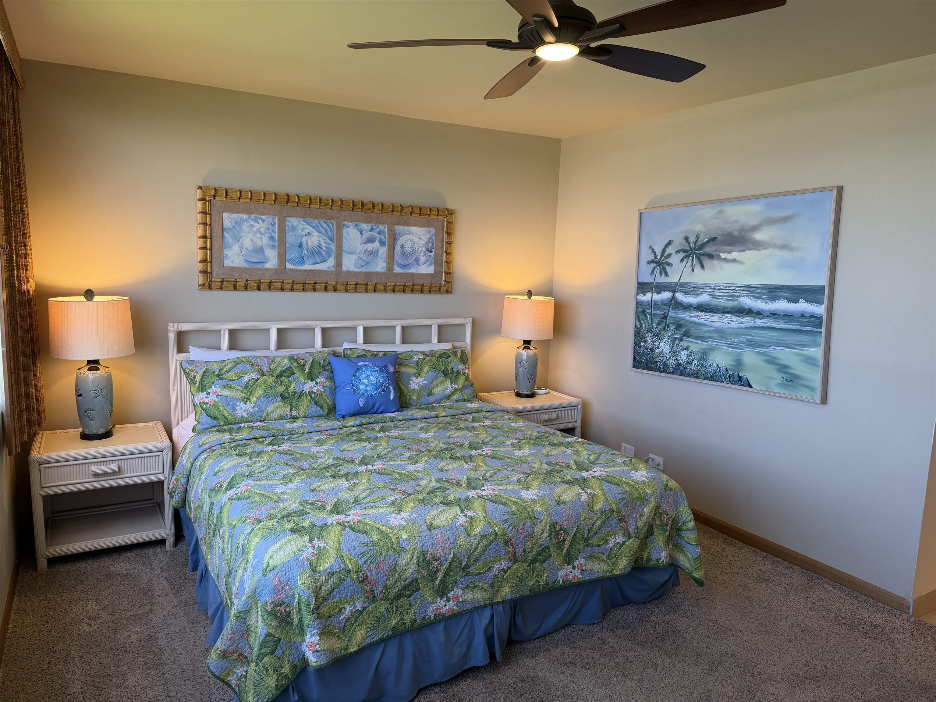3543 Lower Honoapiilani Road, Unit L202 Lahaina, HI 96761 - Photo 8 of 22 a bedroom with a bed and window