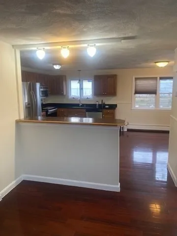 $2,800 | 32 Jennifer Lane, Unit 2, Peabody, MA 01960