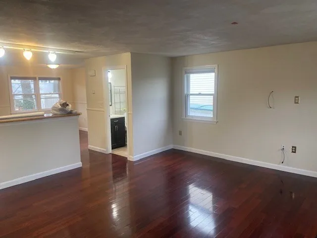 $2,800 | 32 Jennifer Lane, Unit 2, Peabody, MA 01960