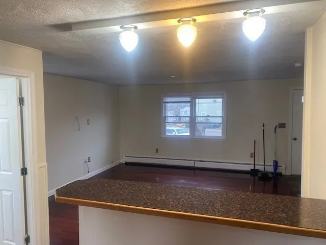 $2,800 | 32 Jennifer Lane, Unit 2, Peabody, MA 01960