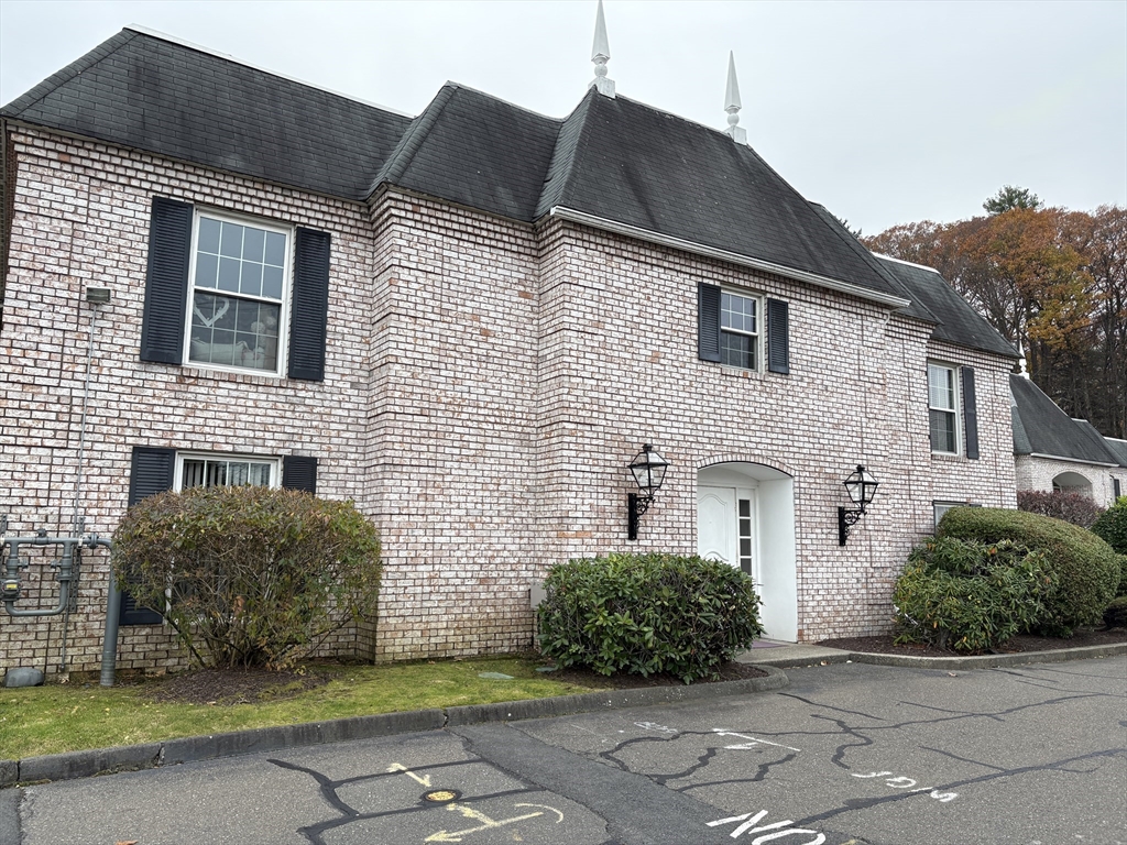 324 Russell Road, Unit 101 Westfield, MA 01085 - Photo 15 of 15 Gallery Image 15