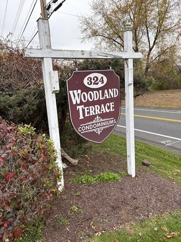 $179,900 | 324 Russell Road, Unit 101, Westfield, MA 01085