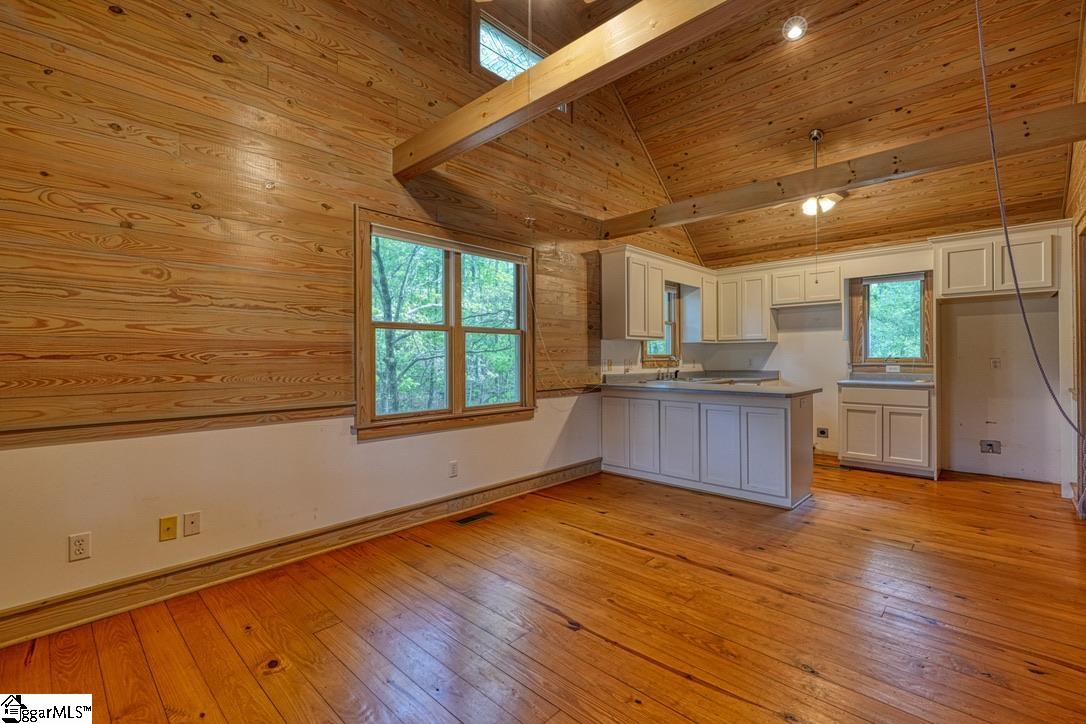 1810 Skunk Hollow Road Campobello, SC 29322 - Photo 3 of 50