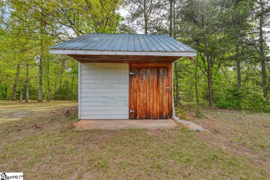 1810 Skunk Hollow Road Campobello, SC 29322 - Photo 34 of 50