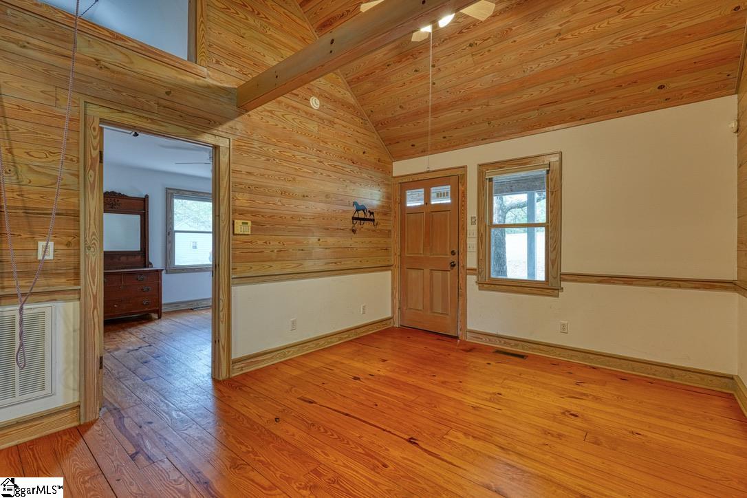 1810 Skunk Hollow Road Campobello, SC 29322 - Photo 5 of 50