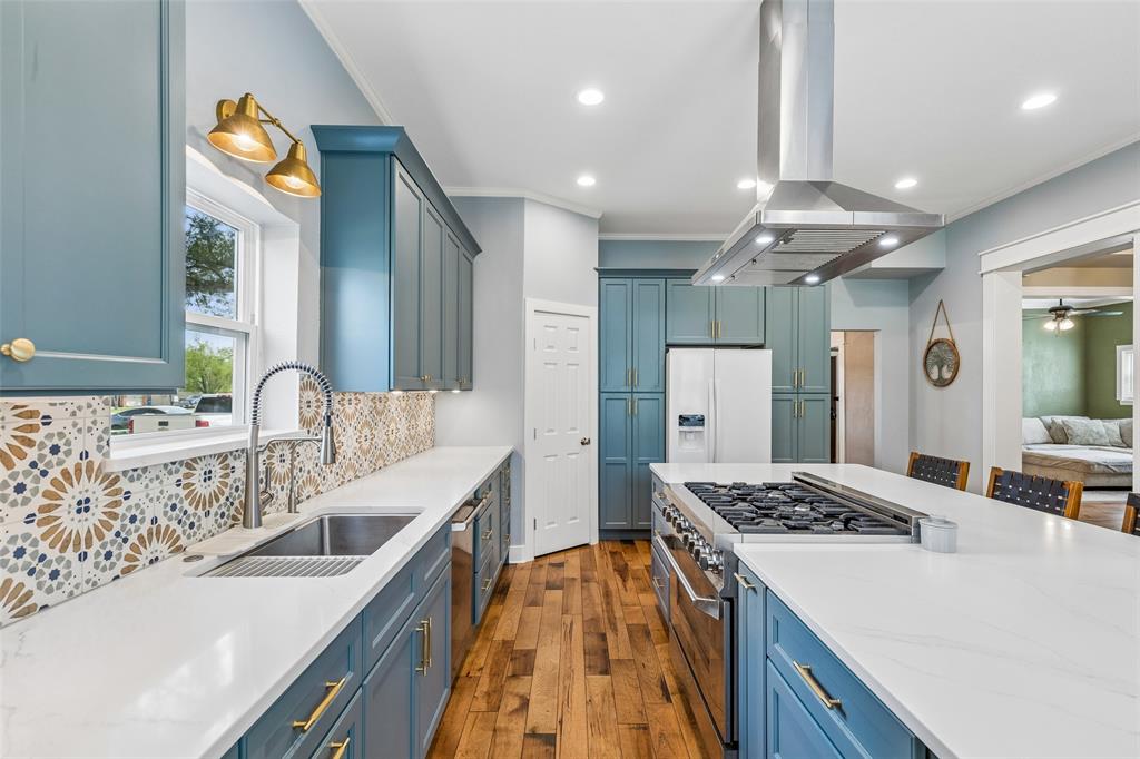 507 North 7th Street Sanger, TX 76266 - Photo 8 of 25