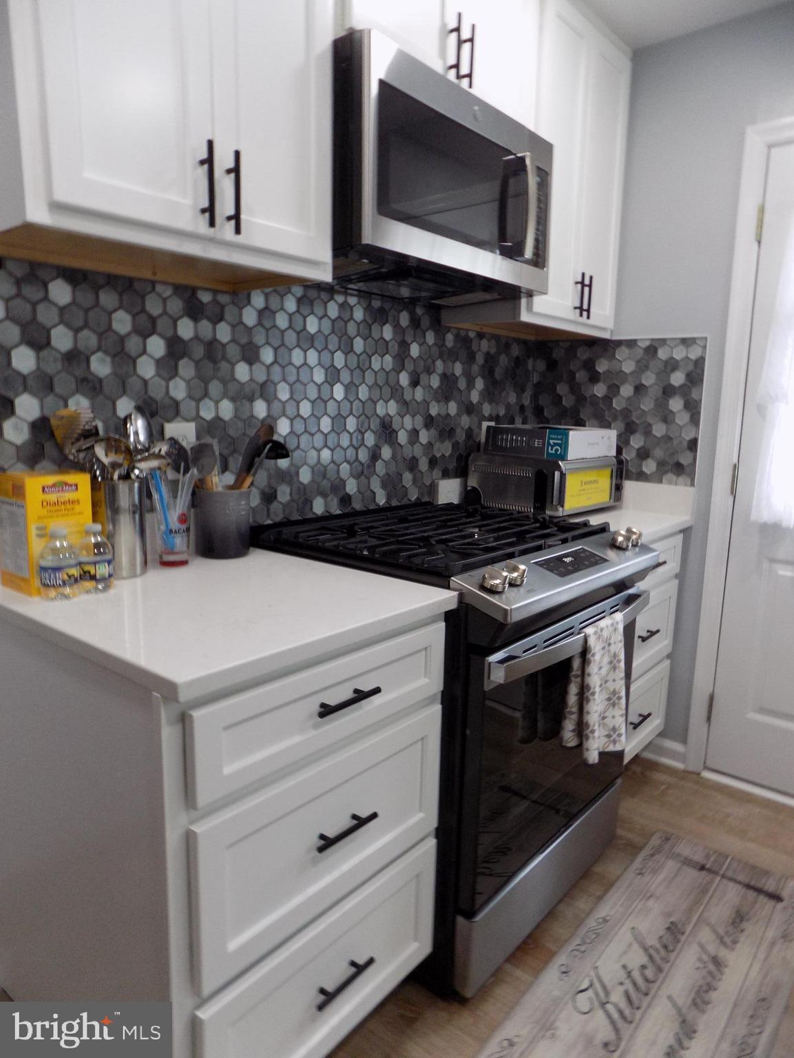 2431 Woodcroft Road Baltimore, MD 21234 - Photo 8 of 18 Kitchen