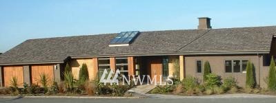 9425 Hilltop Road Bellevue, WA 98004 - Photo 1 of 1 Gallery Image 1