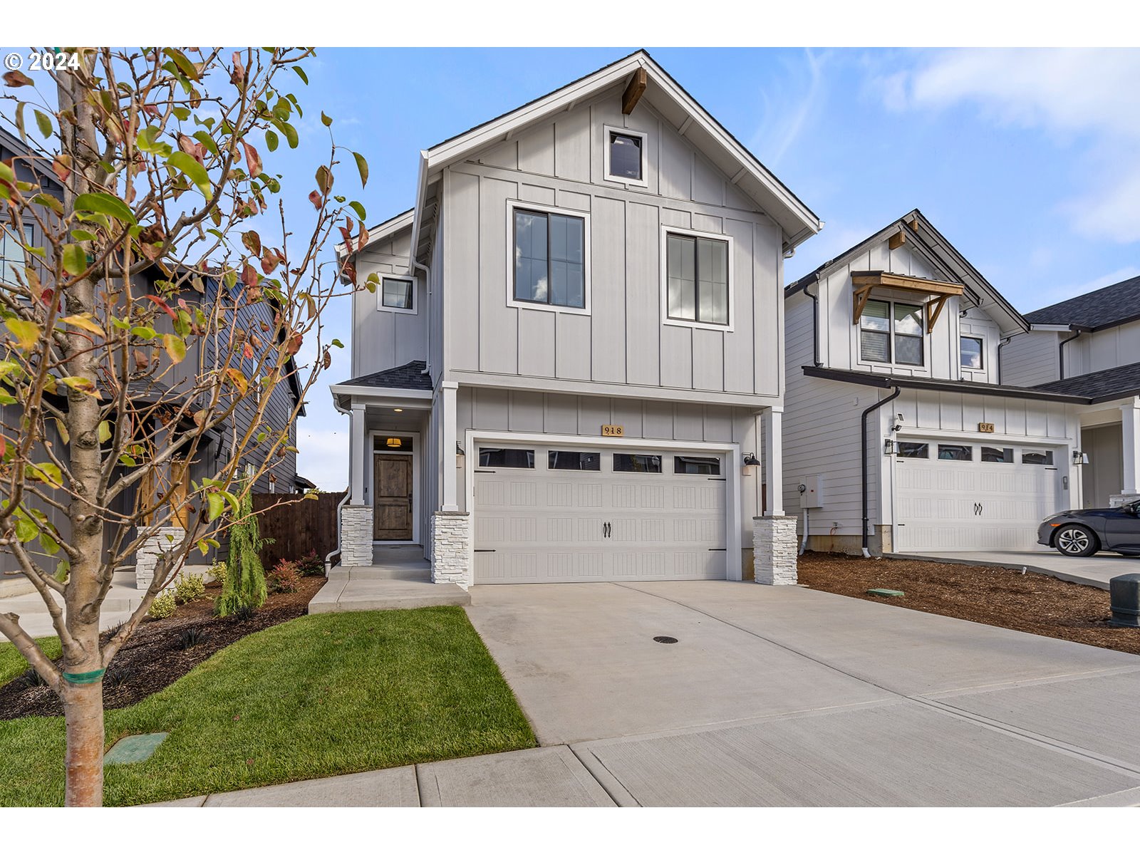 918 Northwest 178th Street Ridgefield, WA 98642 - Photo 1 of 47 a view of a house with a yard