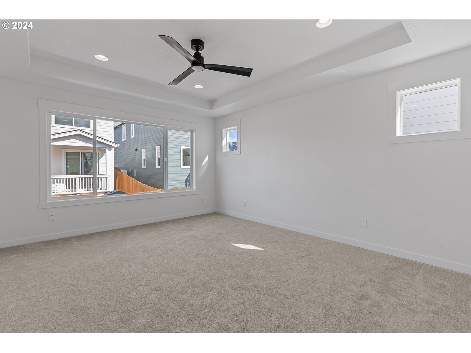 918 Northwest 178th Street Ridgefield, WA 98642 - Photo 33 of 47 a view of an empty room and window