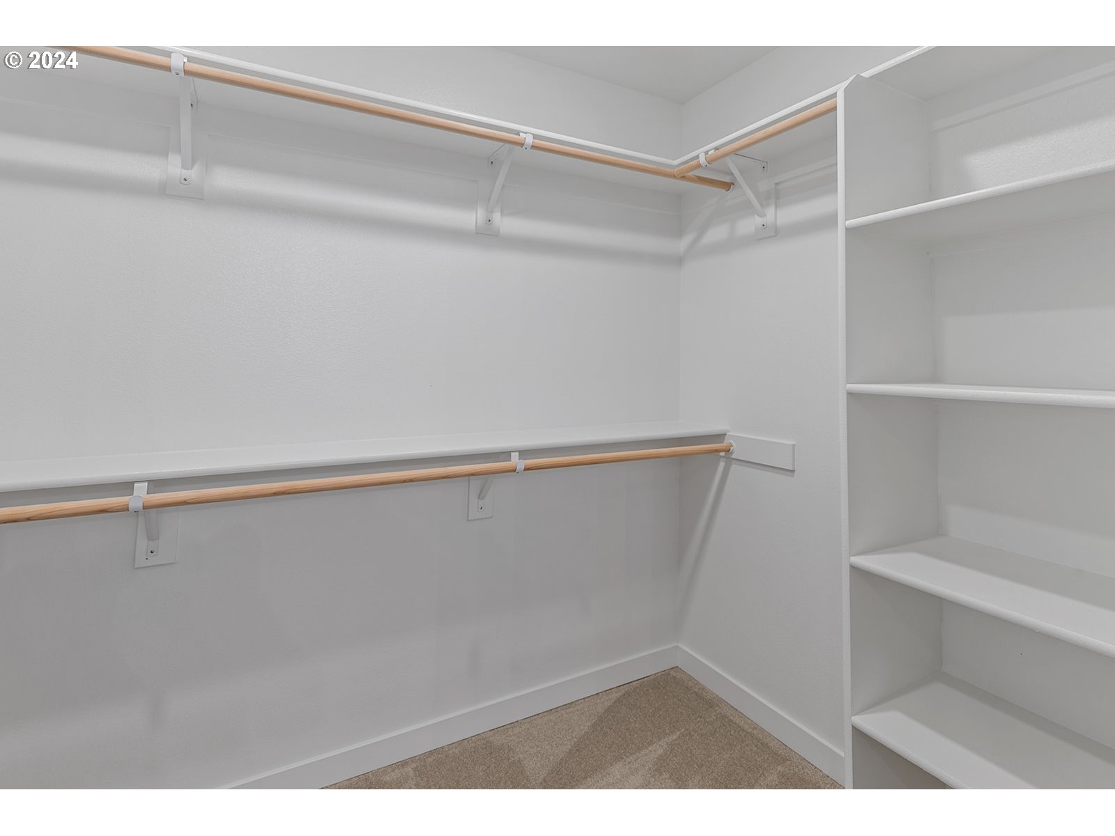 918 Northwest 178th Street Ridgefield, WA 98642 - Photo 41 of 47 a view of an empty walk in closet