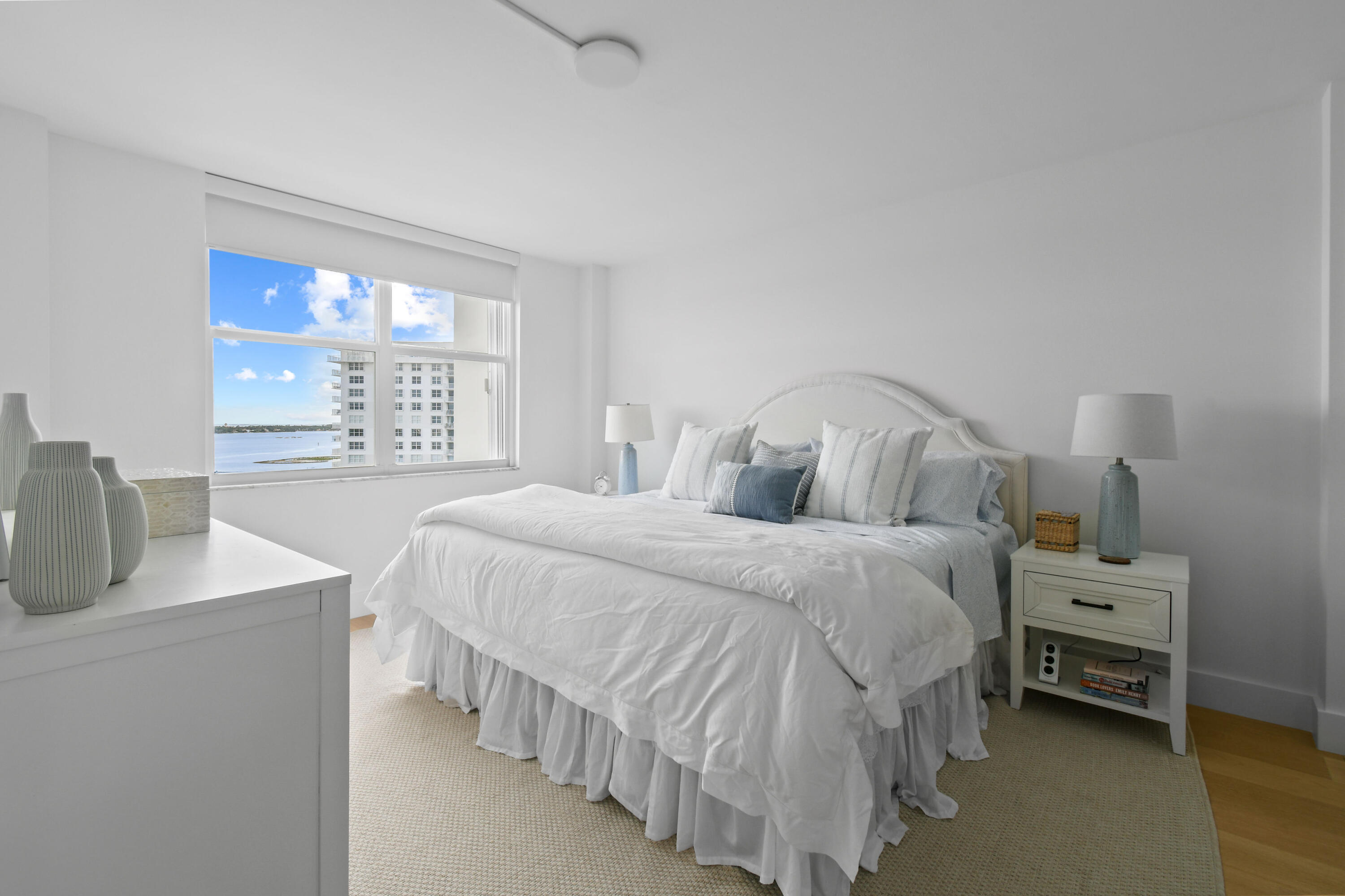 1701 South Flagler Drive, Unit 1405 West Palm Beach, FL 33401 - Photo 11 of 36 1701SFlaglerDr#1405-Nov25(13)