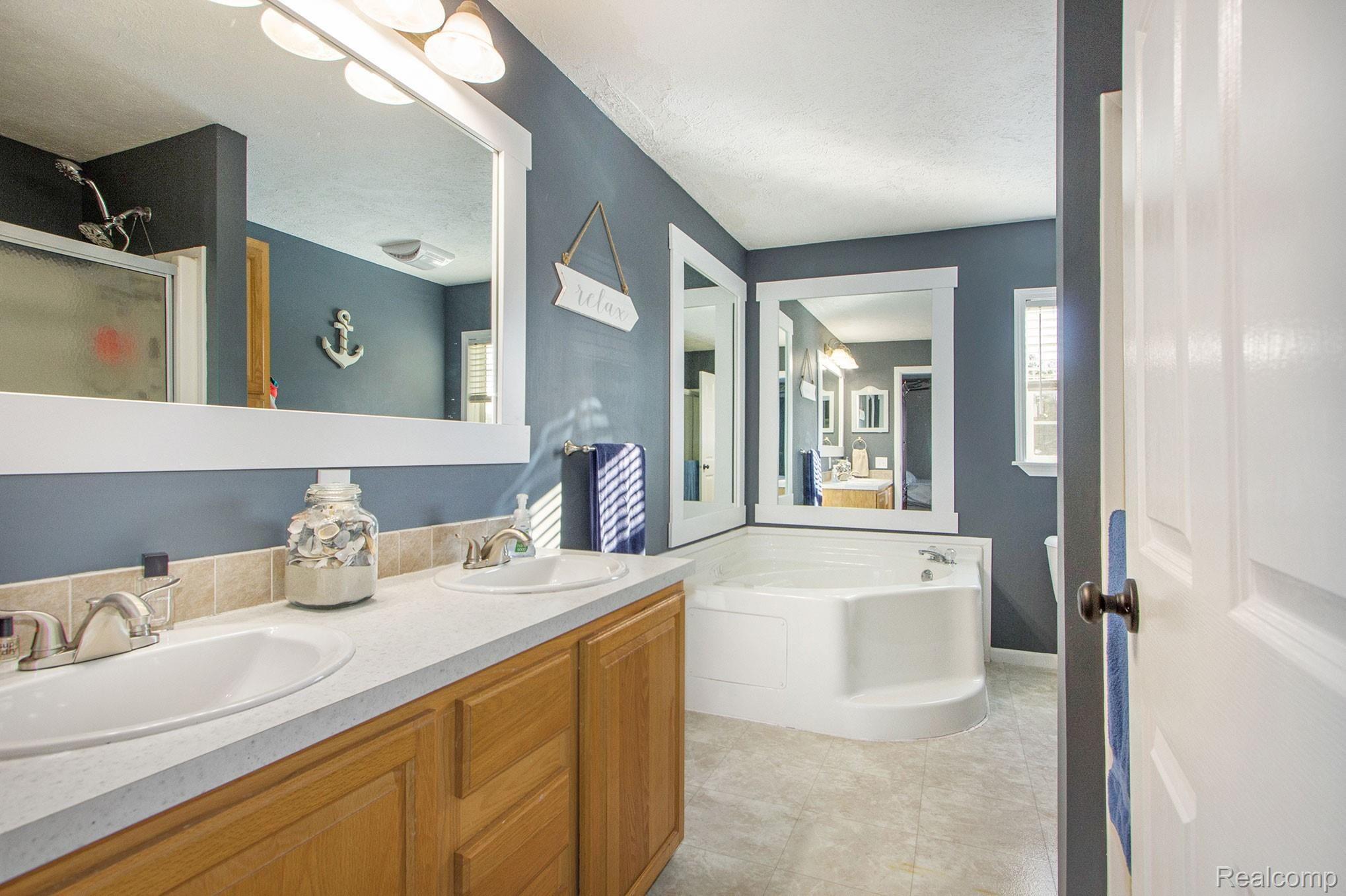 3080 Davis Road Attica, MI 48412 - Photo 10 of 28 IMG_2694.jpg