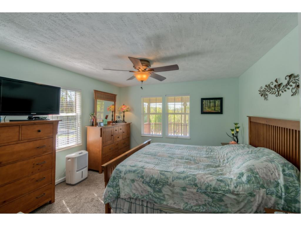 469 Copper Ridge Road Thorn Hill, TN 37881 - Photo 17 of 36 Photo 17