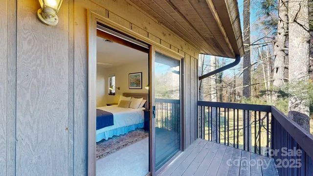 $229,999 | 50 Maxine Lane, Unit 104, Hendersonville, NC 28739