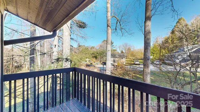 $229,999 | 50 Maxine Lane, Unit 104, Hendersonville, NC 28739