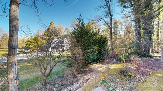 $229,999 | 50 Maxine Lane, Unit 104, Hendersonville, NC 28739