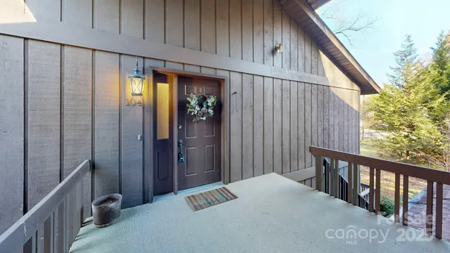 $229,999 | 50 Maxine Lane, Unit 104, Hendersonville, NC 28739