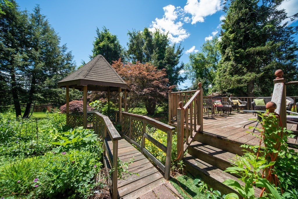 36 Edgewood Road Southborough, MA 01772 - Photo 20 of 20