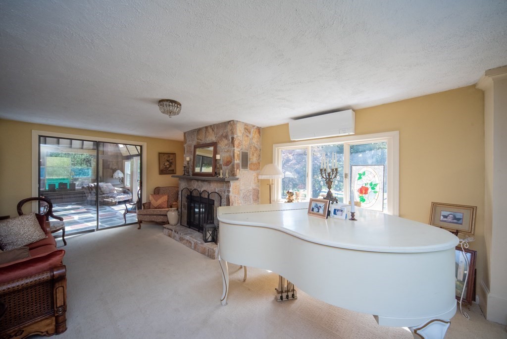 36 Edgewood Road Southborough, MA 01772 - Photo 7 of 20