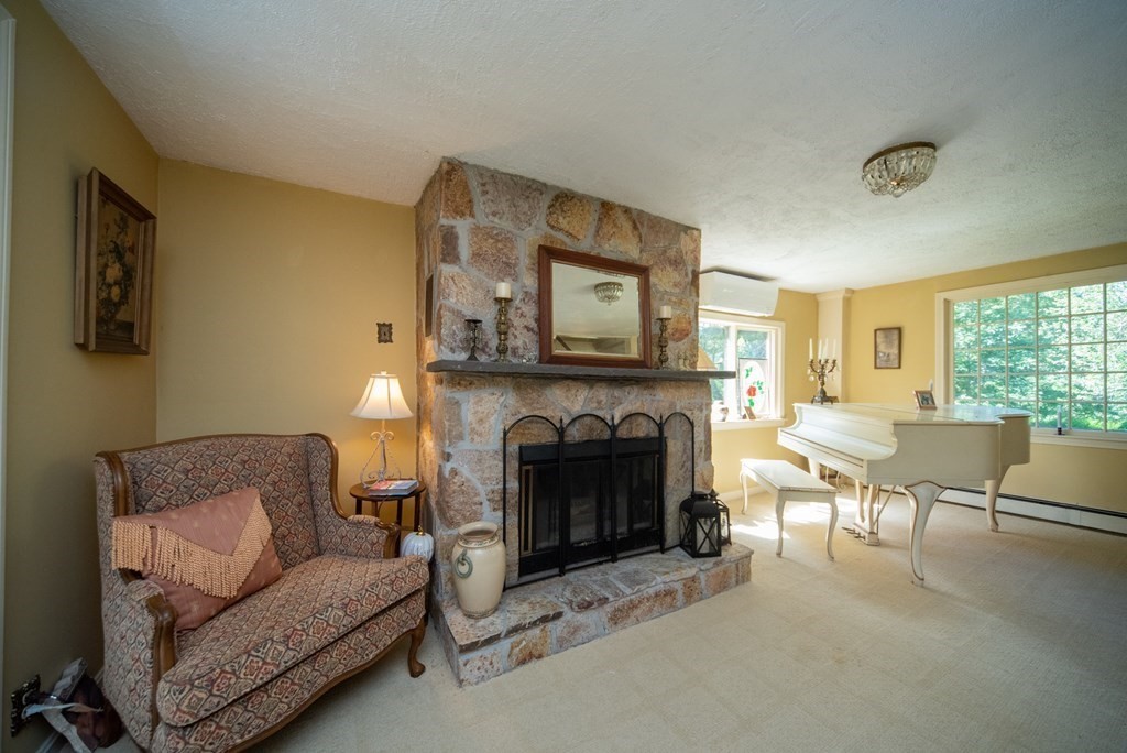 36 Edgewood Road Southborough, MA 01772 - Photo 8 of 20
