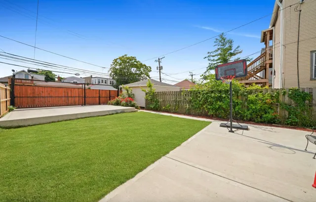 $489,000 | 1625 North McVicker Avenue, Chicago, IL 60639