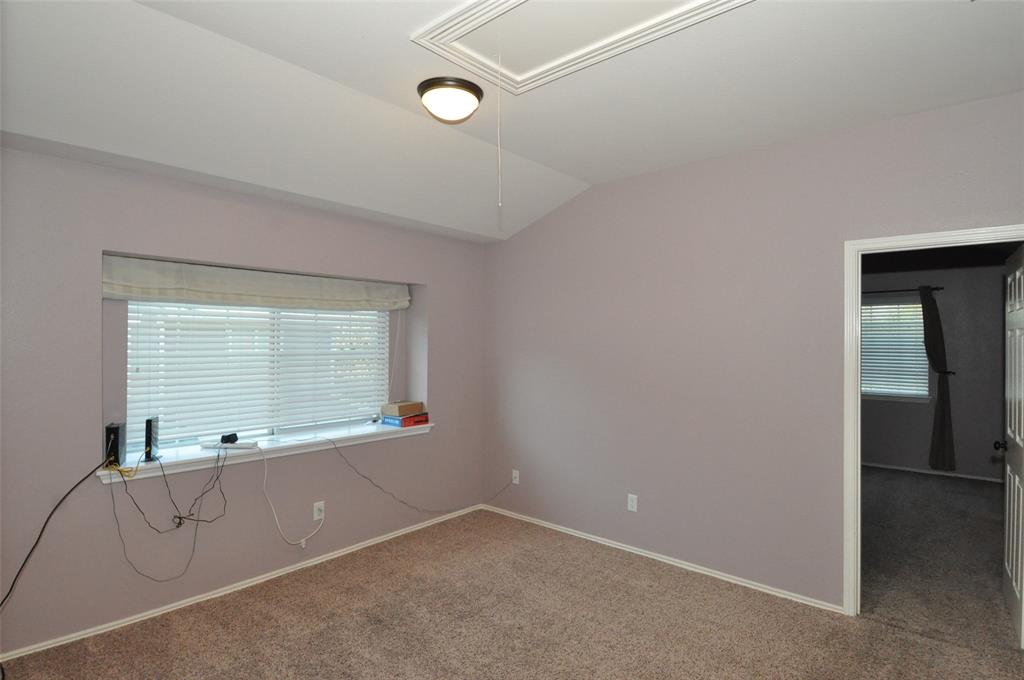 1900 Scofield Ridge Parkway, Unit 5403 Austin, TX 78727 - Photo 11 of 30 an empty room with a window