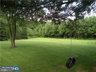 19 Mauger Road Elverson, PA 19520 - Photo 4 of 12 View