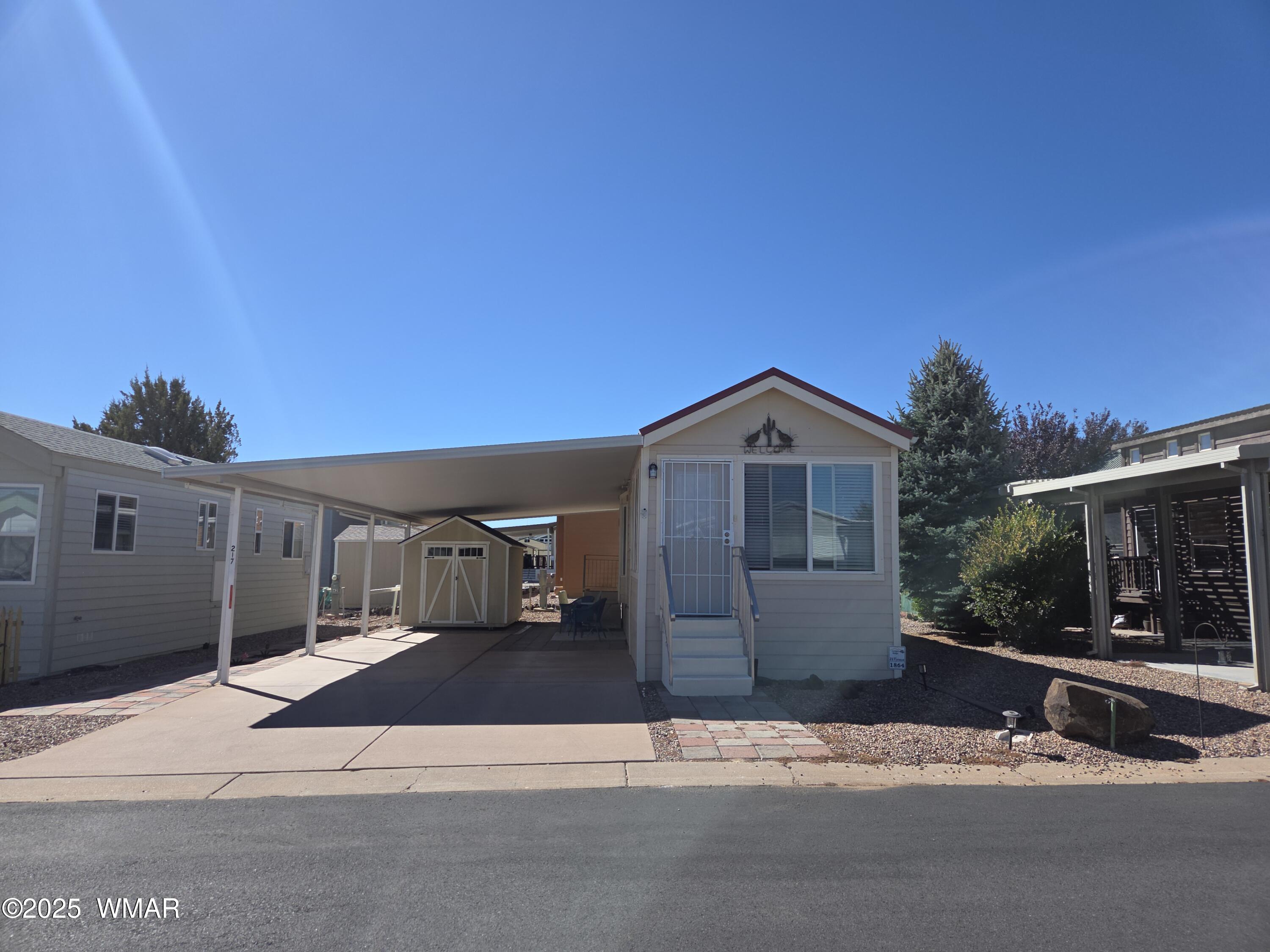 1864 Par Circle, Unit 217 Show Low, AZ 85901 - Photo 2 of 12 20251027_112401