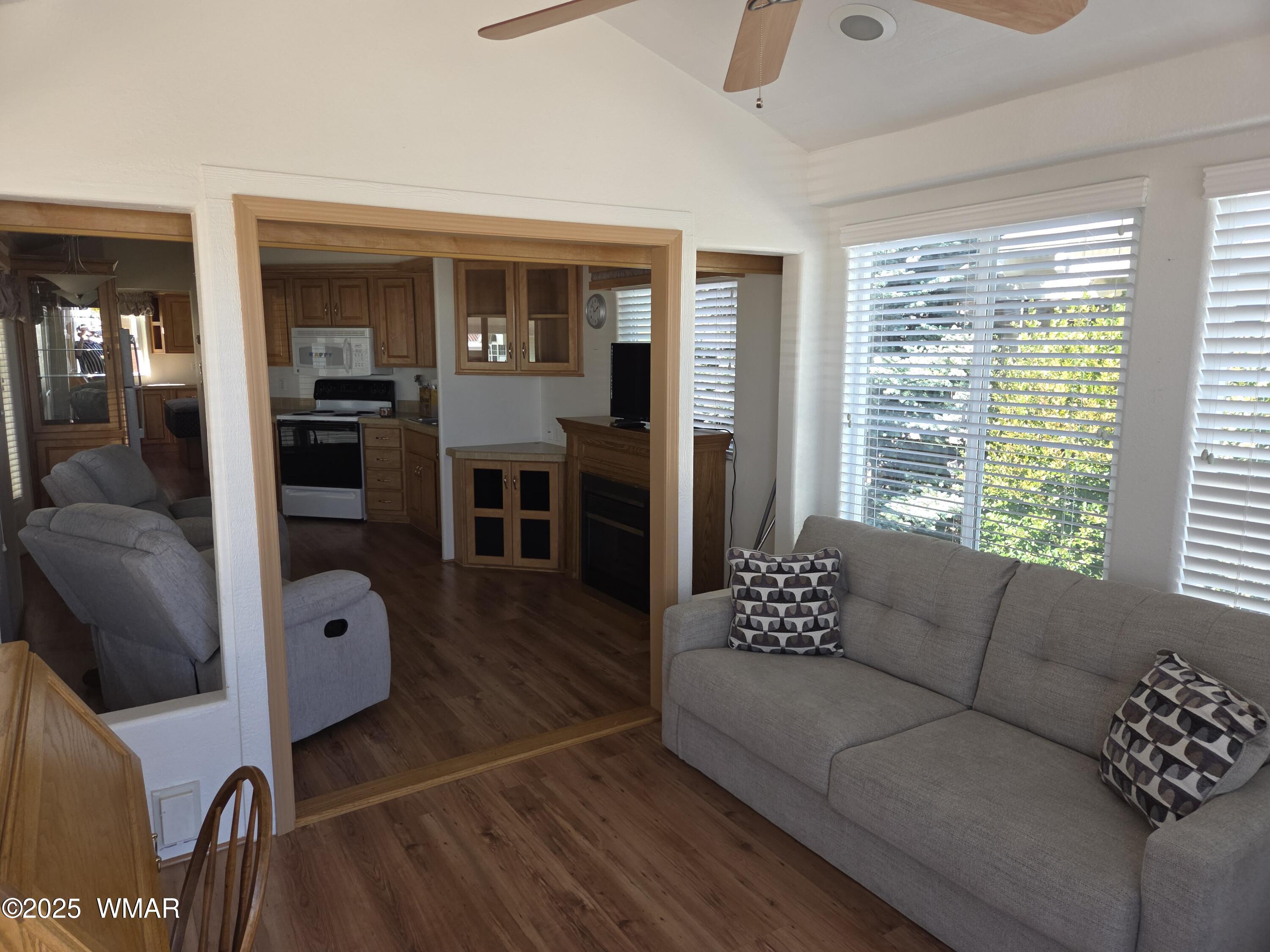 1864 Par Circle, Unit 217 Show Low, AZ 85901 - Photo 5 of 12 20251027_104053