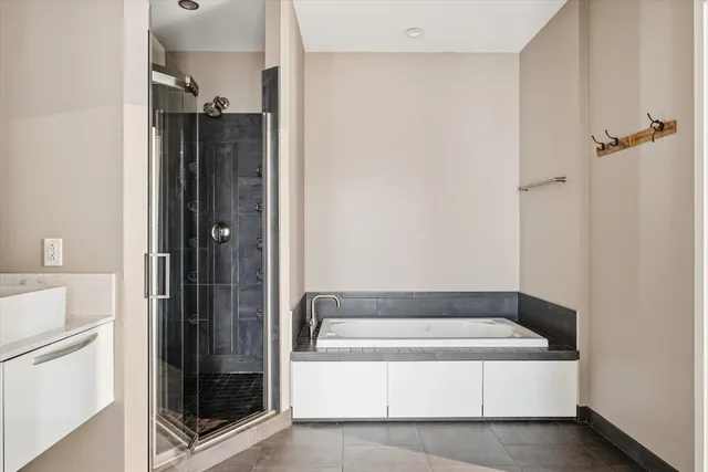 $4,250 | 700 12th Avenue South, Unit 1509, Nashville, TN 37203