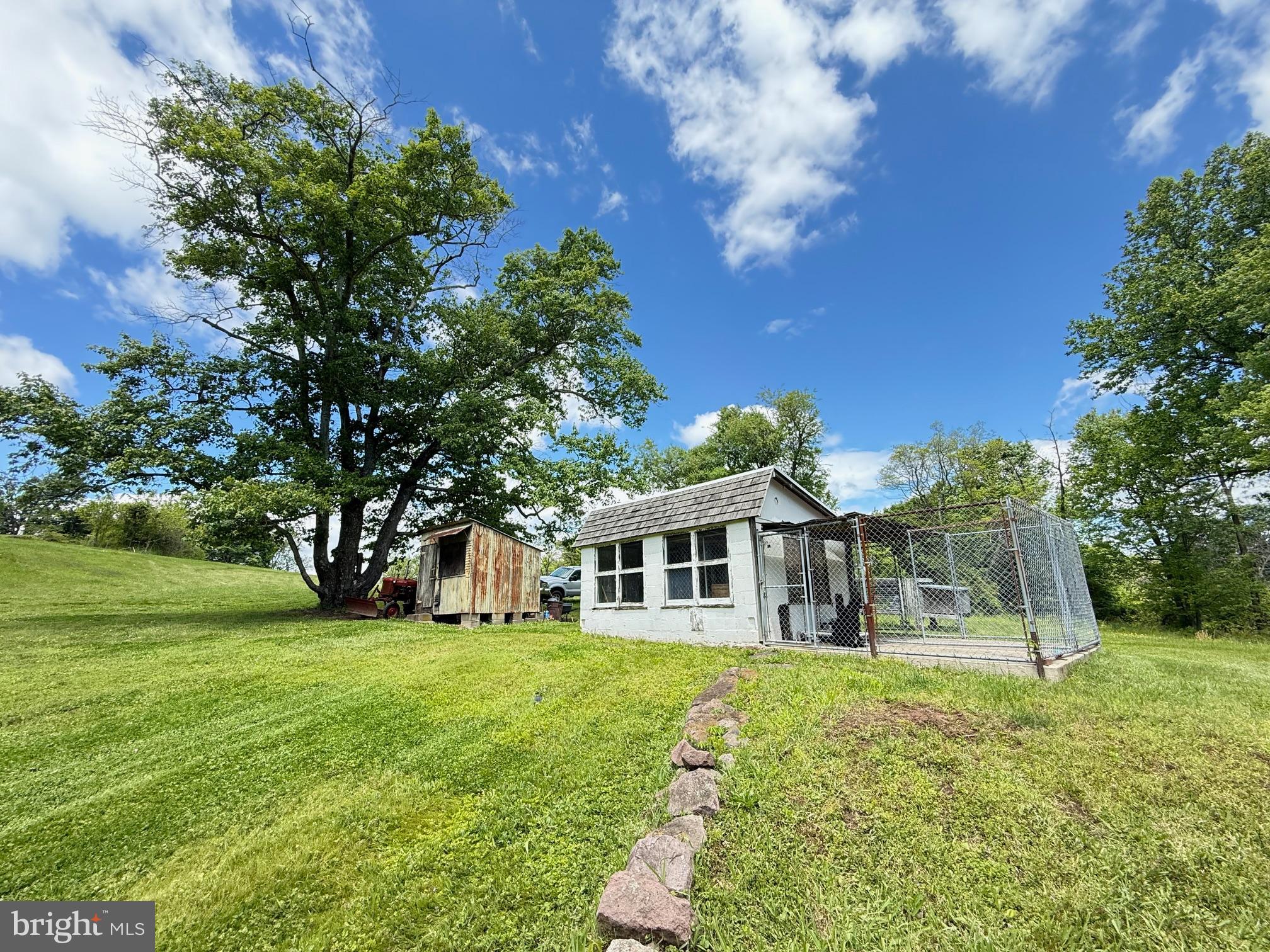 1271 Temple Road Pottstown, PA 19465 - Photo 5 of 31