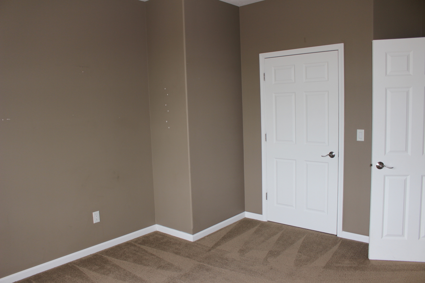 3978 Connors Road Clinton, IL 61727 - Photo 14 of 34 a view of an empty room with closet