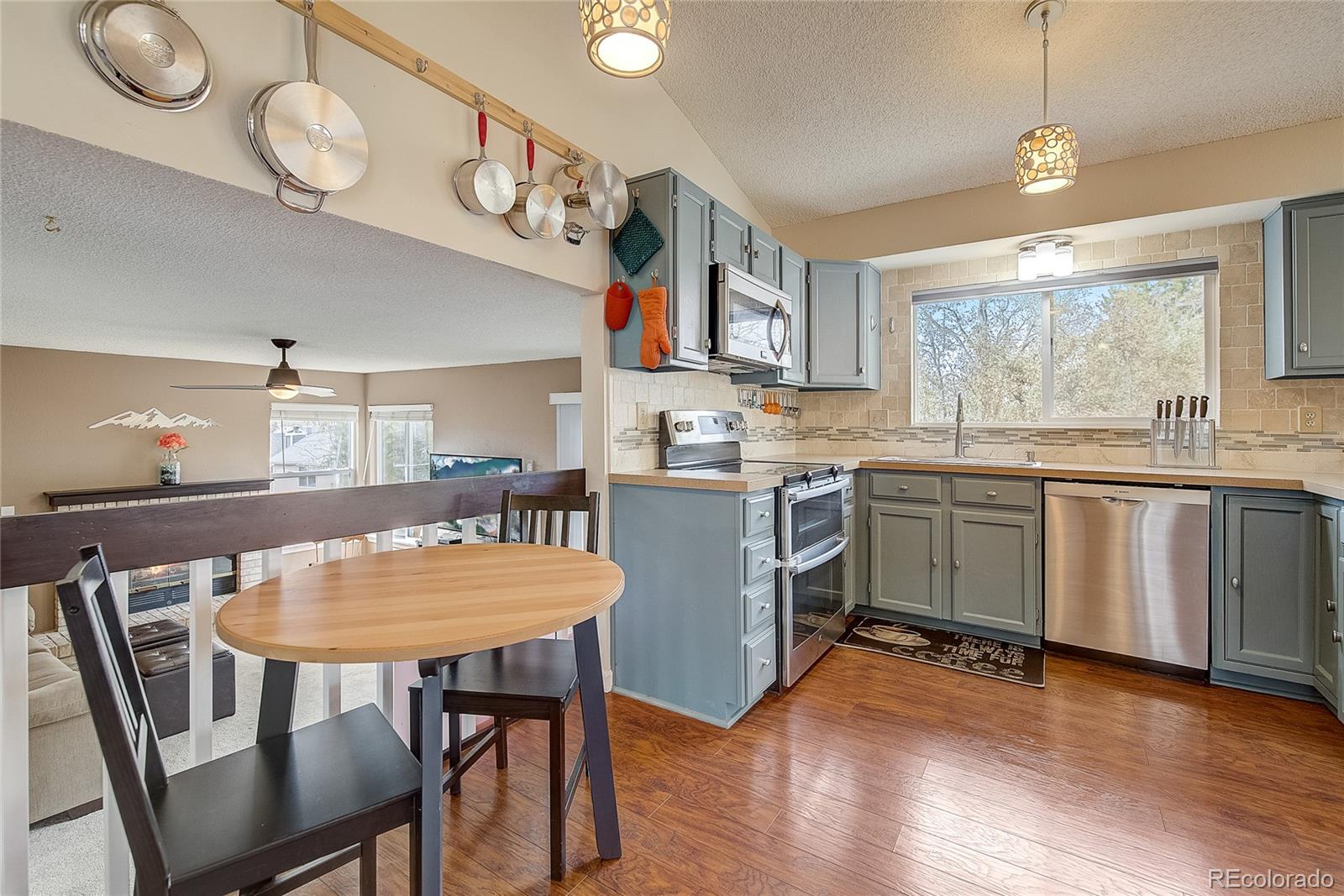9563 Devonshire Place Highlands Ranch, CO 80126 - Photo 8 of 37 Gallery Image 8