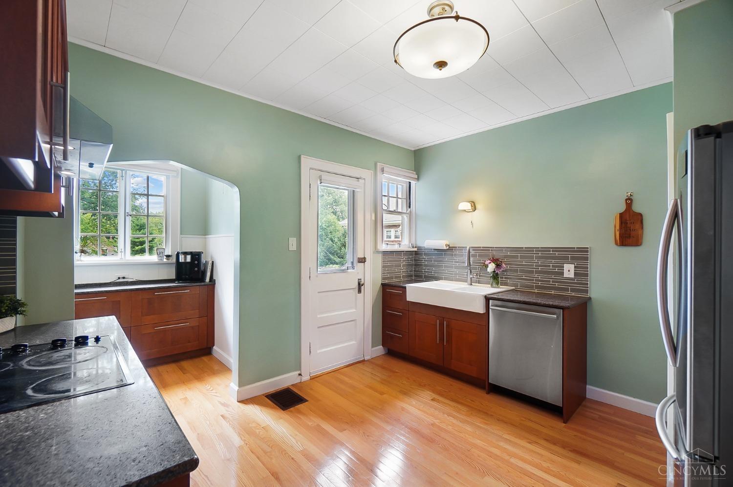 7530 Montgomery Road Cincinnati, OH 45236 - Photo 12 of 34 Gallery Image 12