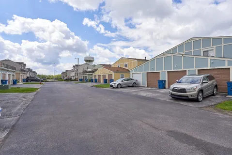 $149,000 | 20112 Oak Lane, Unit 1, Lynwood, IL 60411