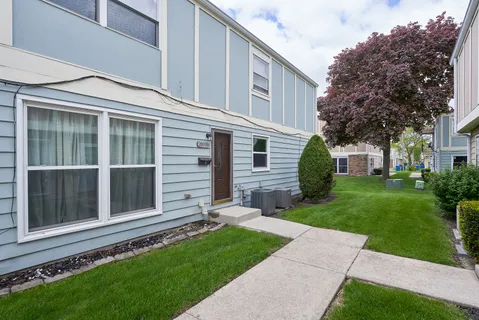 $149,000 | 20112 Oak Lane, Unit 1, Lynwood, IL 60411