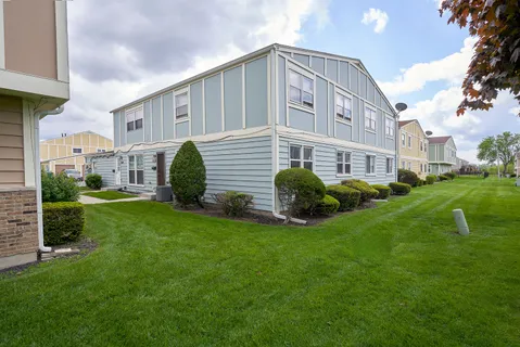 $149,000 | 20112 Oak Lane, Unit 1, Lynwood, IL 60411